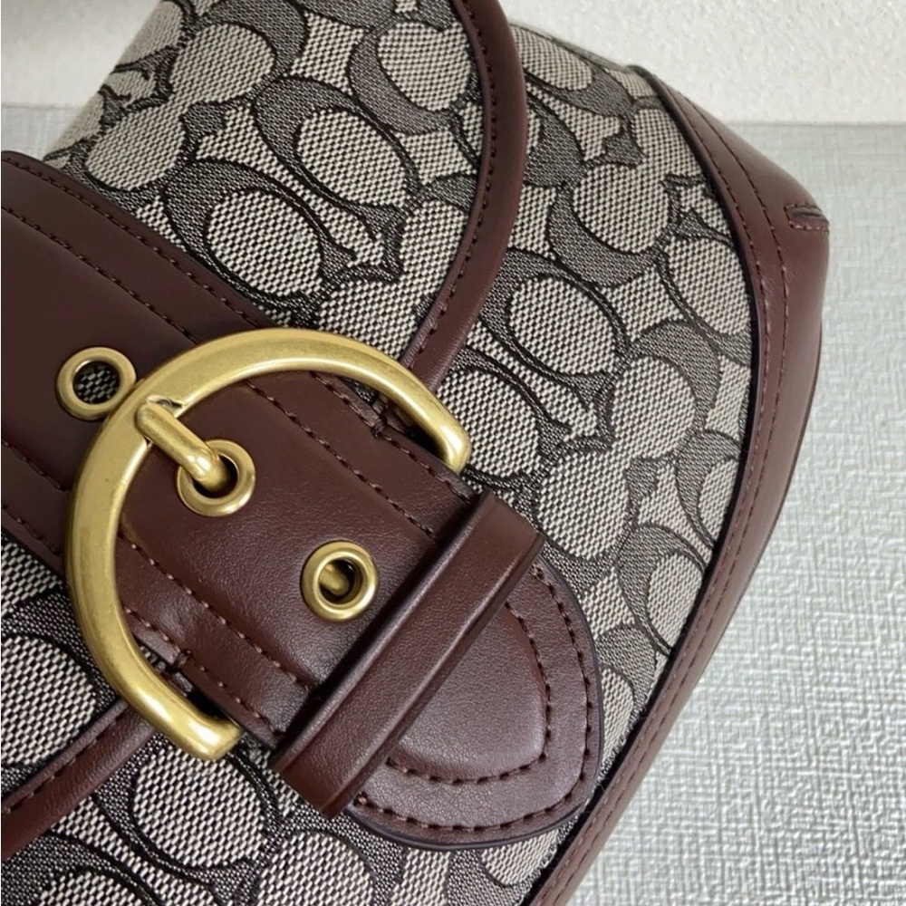 Coach Brown and Tan Signature Shoulder Bag - Picture 5 of 14